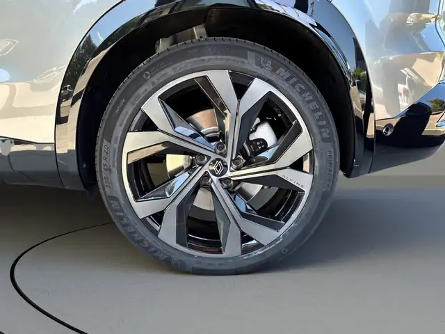 Renault Austral view 22