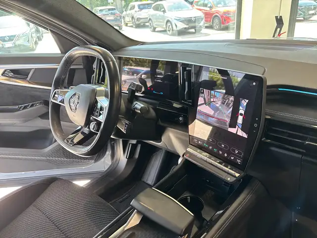 Renault Austral view 19