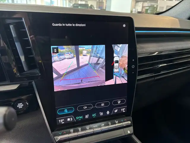 Renault Austral view 20