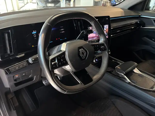 Renault Austral view 18