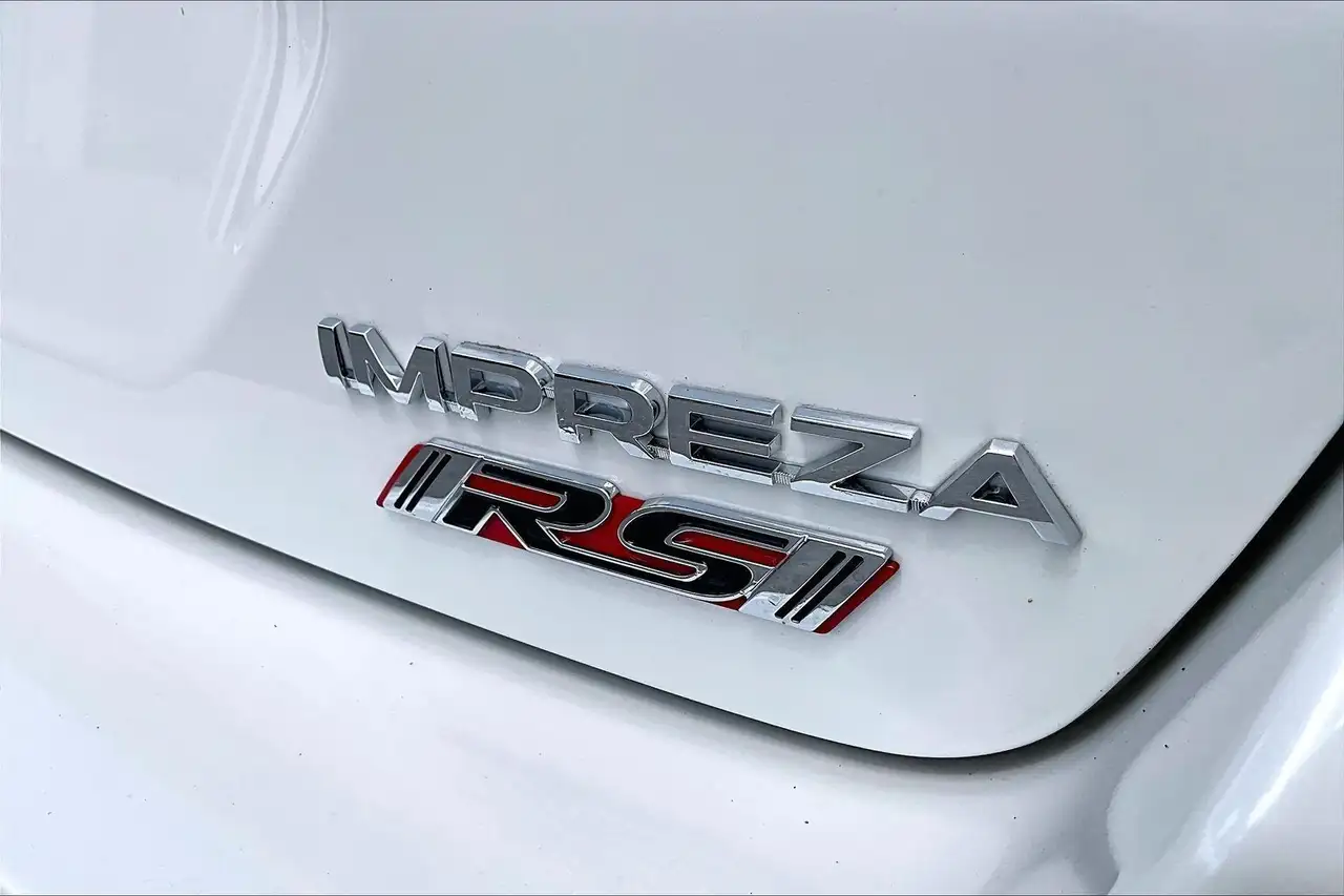 Subaru Impreza photo Subaru Impreza