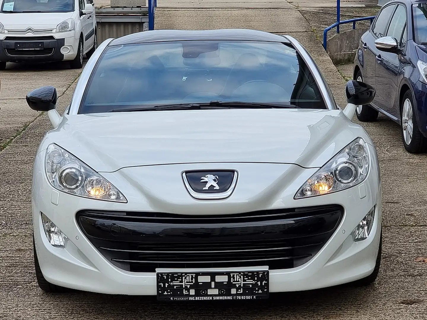 Peugeot RCZ 1,6 THP 200 Weiß - 2