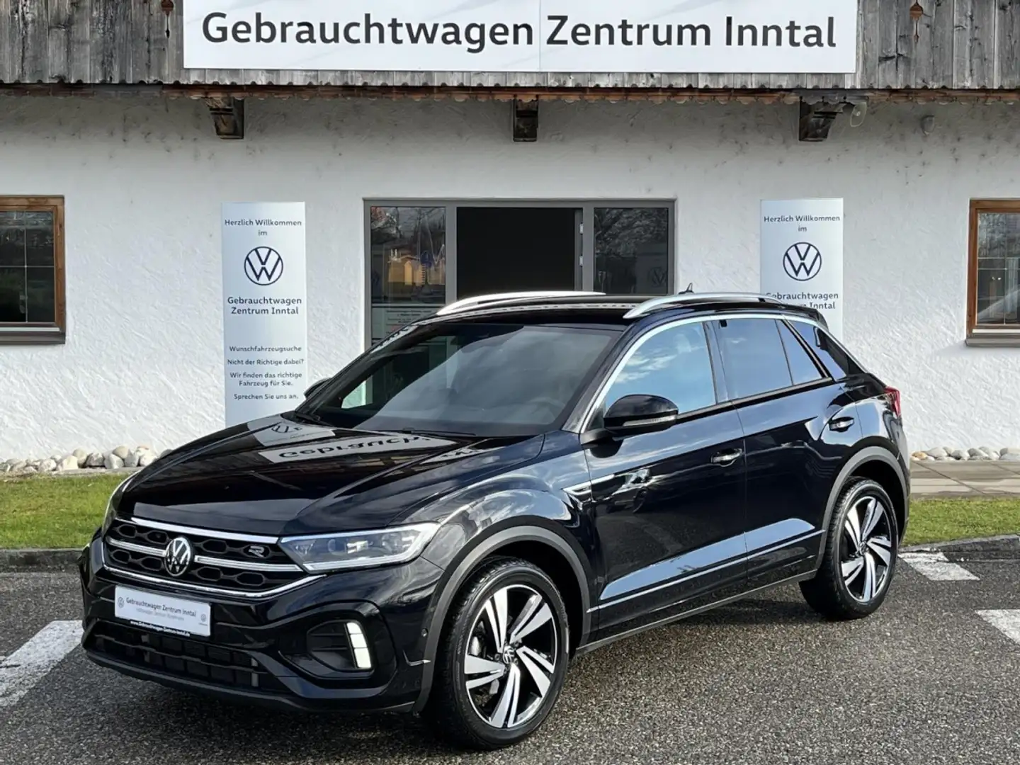 Volkswagen T-Roc 1,5 TSI DSG R-Line (IQLight+RearView+Navi) Klima Schwarz - 2