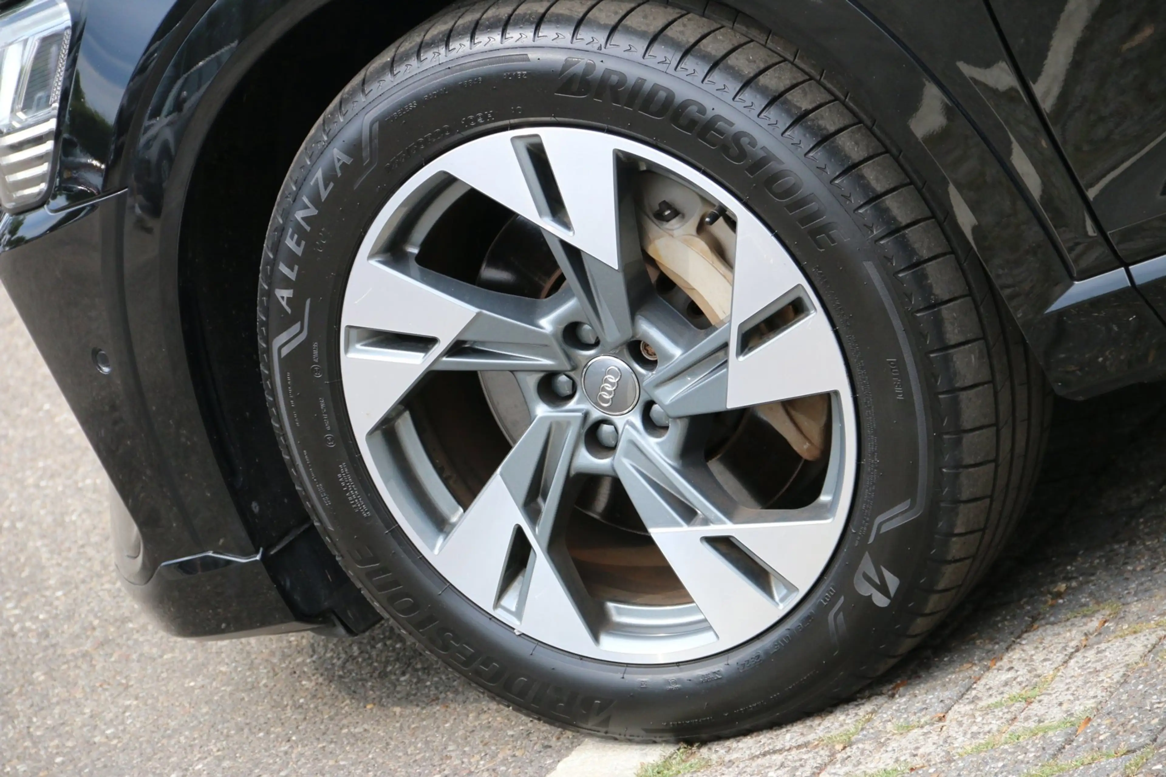 Audi e-tron E-tron 50 quattro Launch edition Black 71 kWh SOH — photo 5