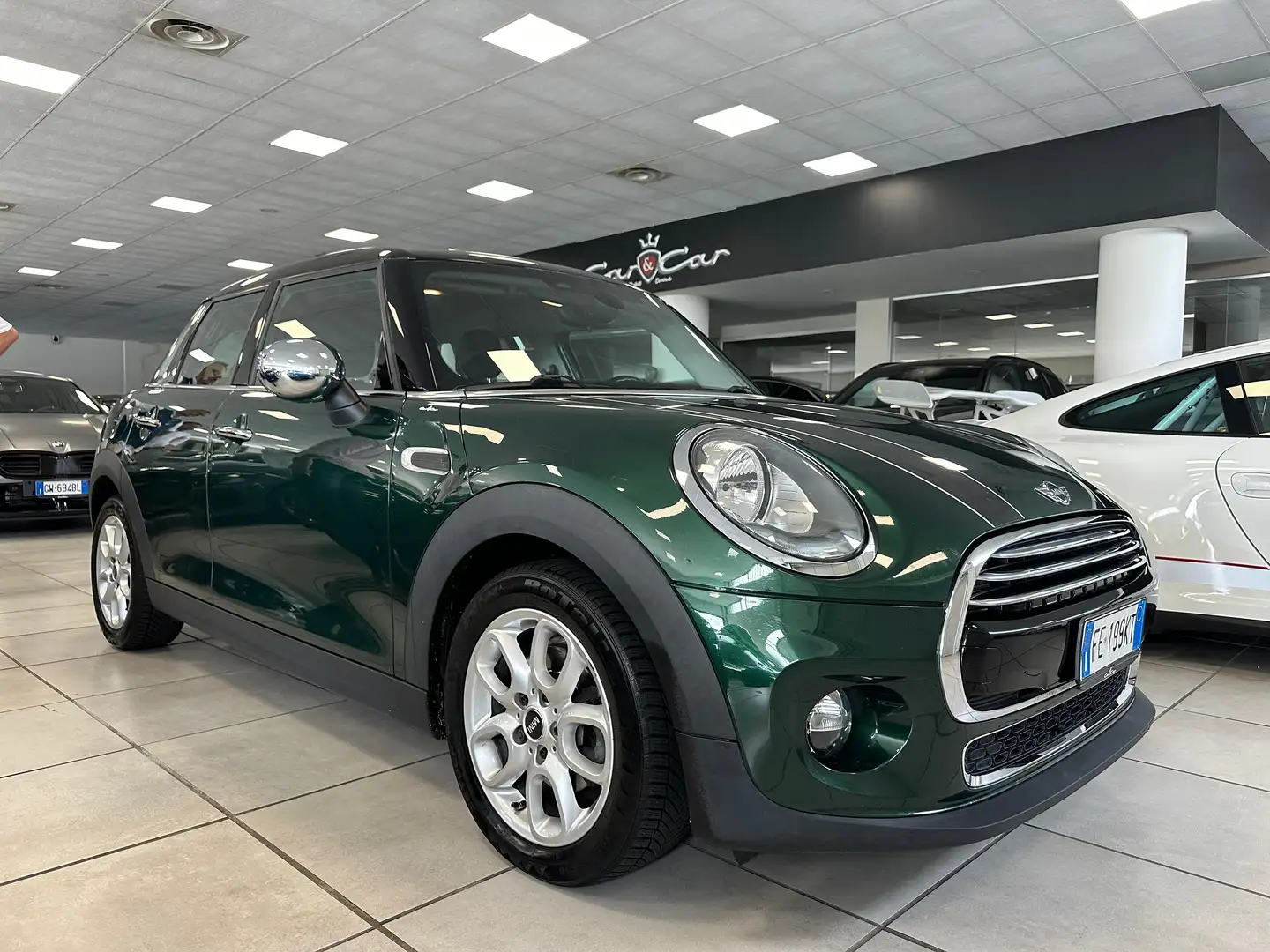 MINI Cooper D 1.5  Business 5p Зелений - 1