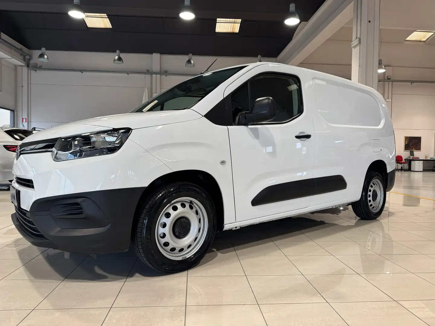 Toyota Proace City 1.5D 100 CV S&S PASSO LUNGO 4p. Comfort PRONTA Wit - 1