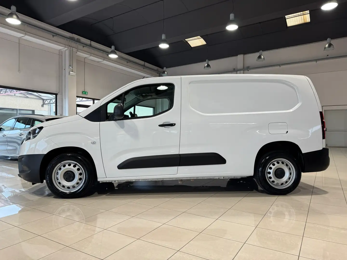 Toyota Proace City 1.5D 100 CV S&S PASSO LUNGO 4p. Comfort PRONTA Wit - 2