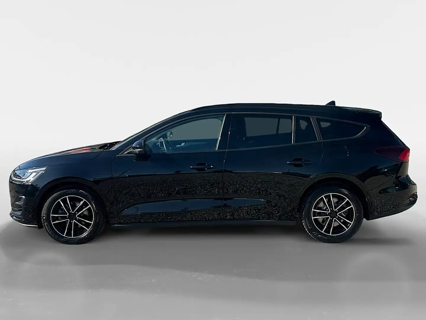 Ford Focus Turnier 1,5 EcoBlue Cool & Connect Aut. Schwarz - 2