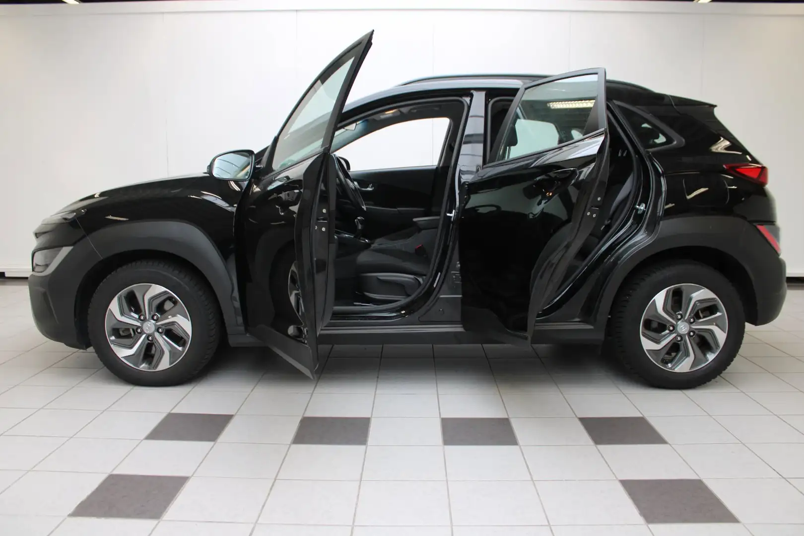 Hyundai KONA 1.6 GDI HEV Comfort Smart - NAP, Camera, Cruise Ad Schwarz - 2