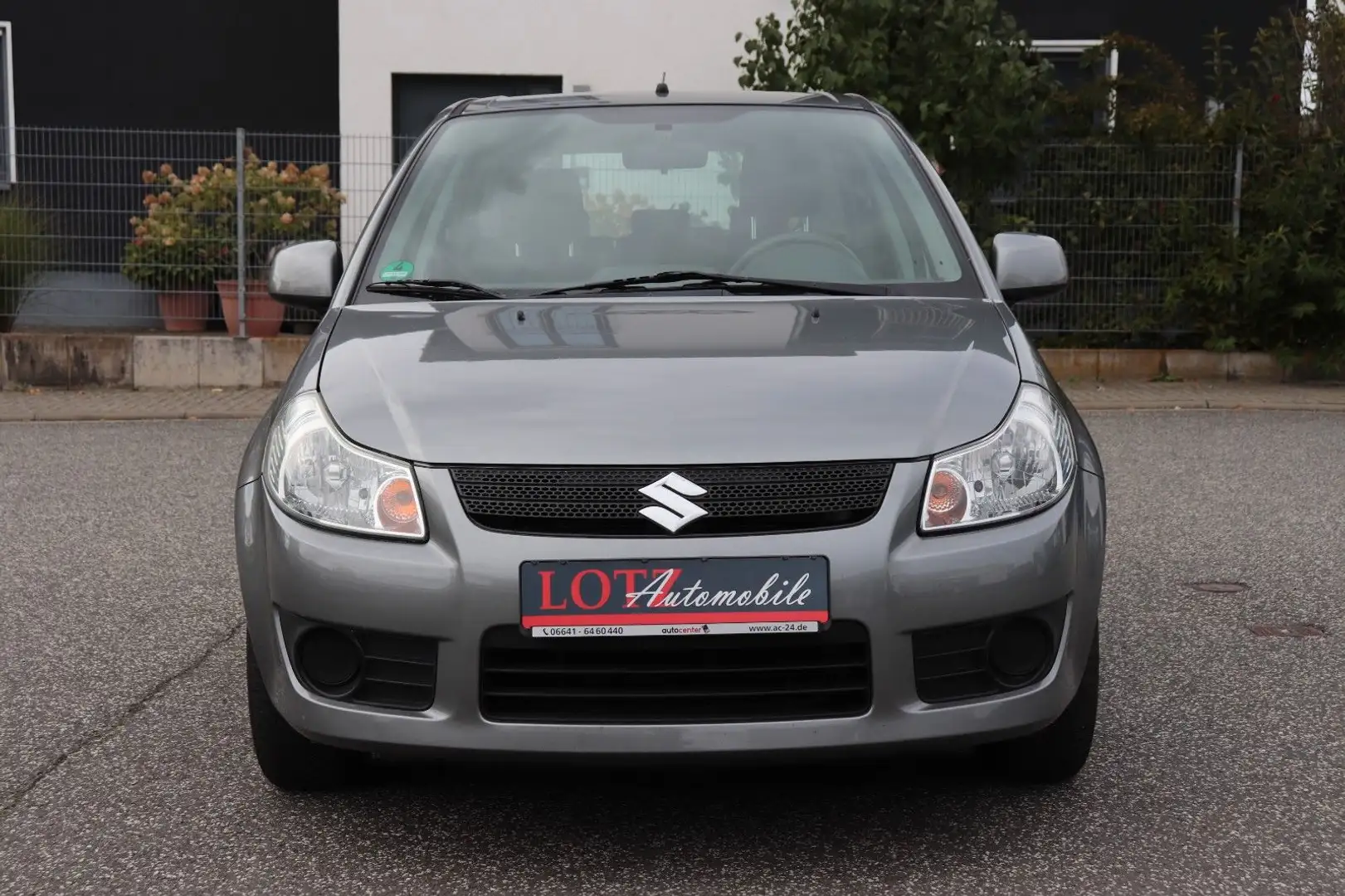 Suzuki SX4 Streetline Club Grau - 1