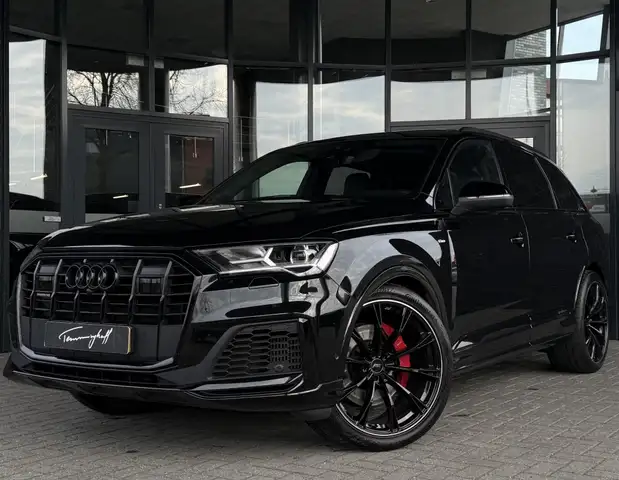 Audi Q7 55 TFSI Q S-LINE COMPETITION PLUS - 7-PERS. - TREK