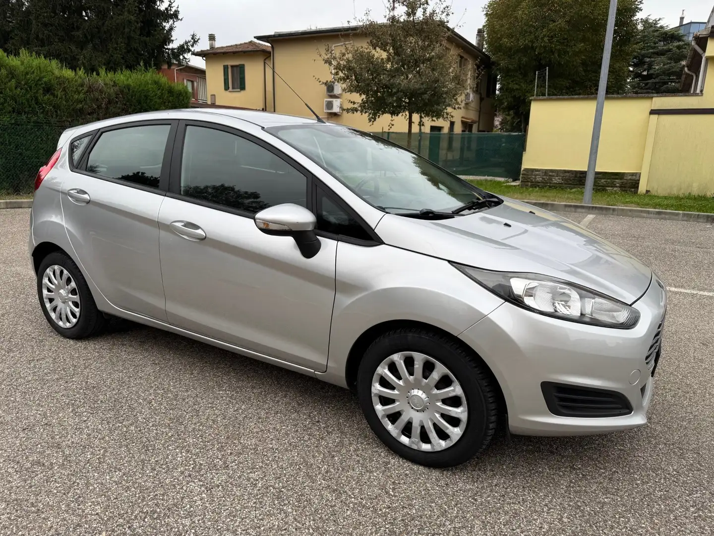 Ford Fiesta 1.4 GPL - 12 MESI DI GARANZIA - Plateado - 2