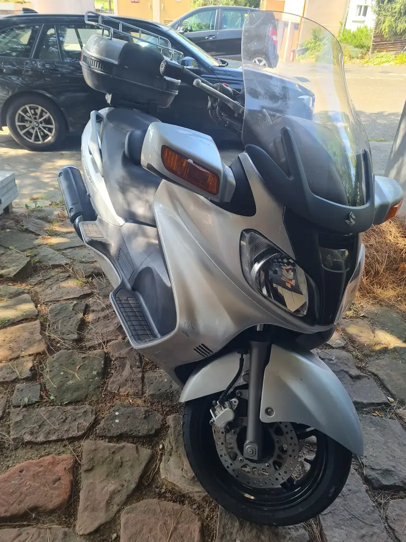 Suzuki Burgman 650 Zilver - 1