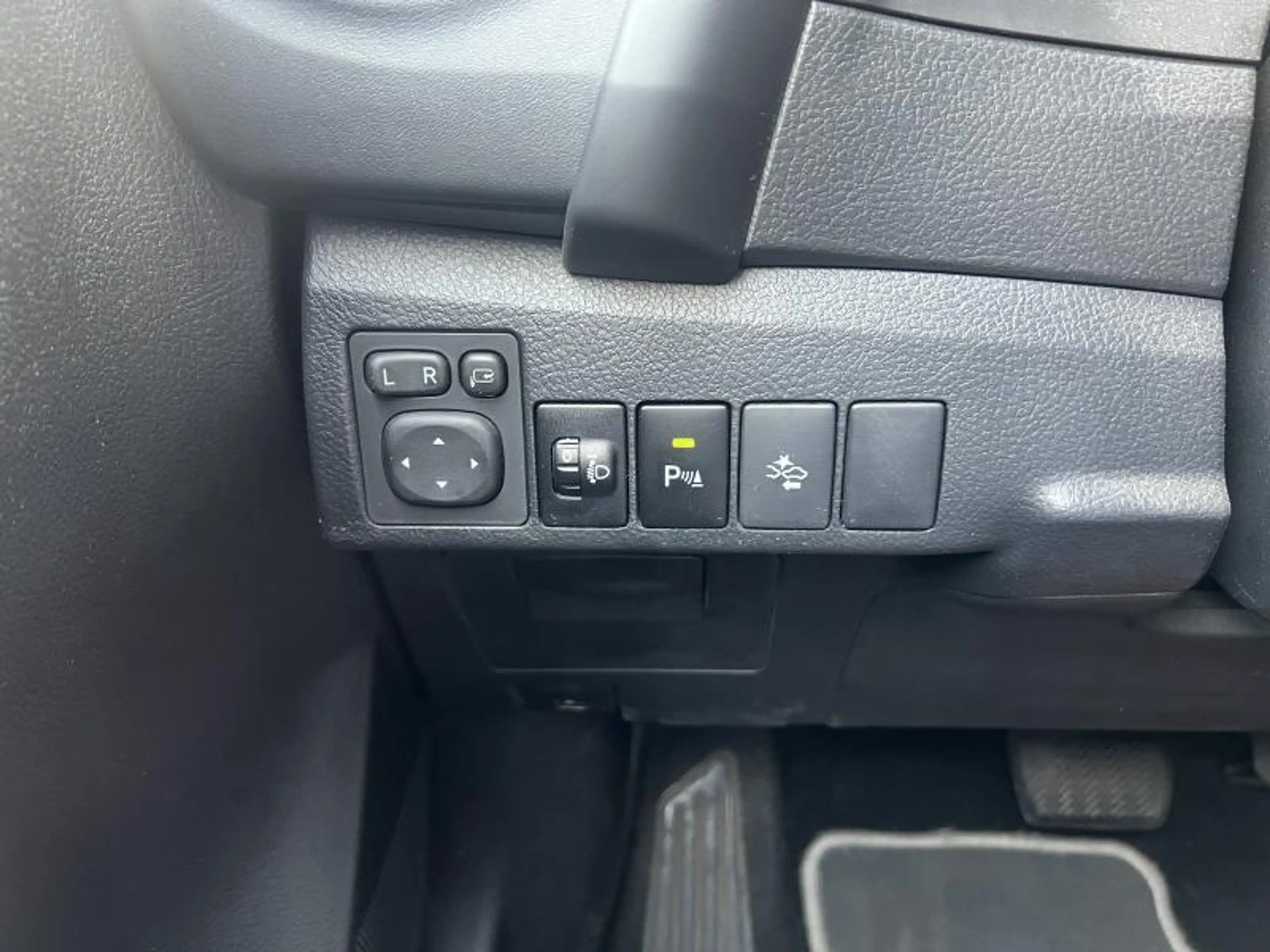 Toyota Auris 1.8 Hybrid Style + Trekhaak — photo 14