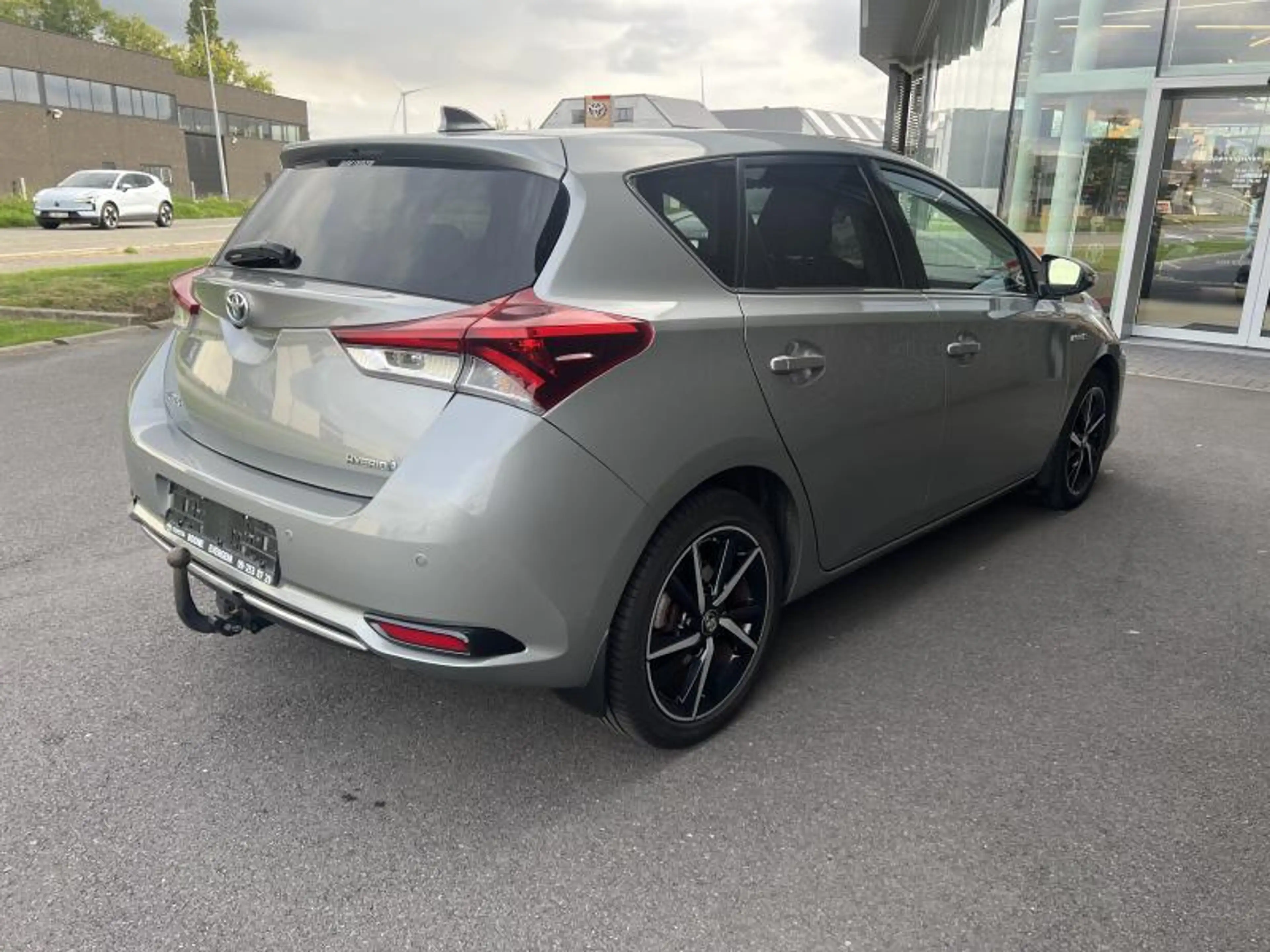 Toyota Auris 1.8 Hybrid Style + Trekhaak — photo 7