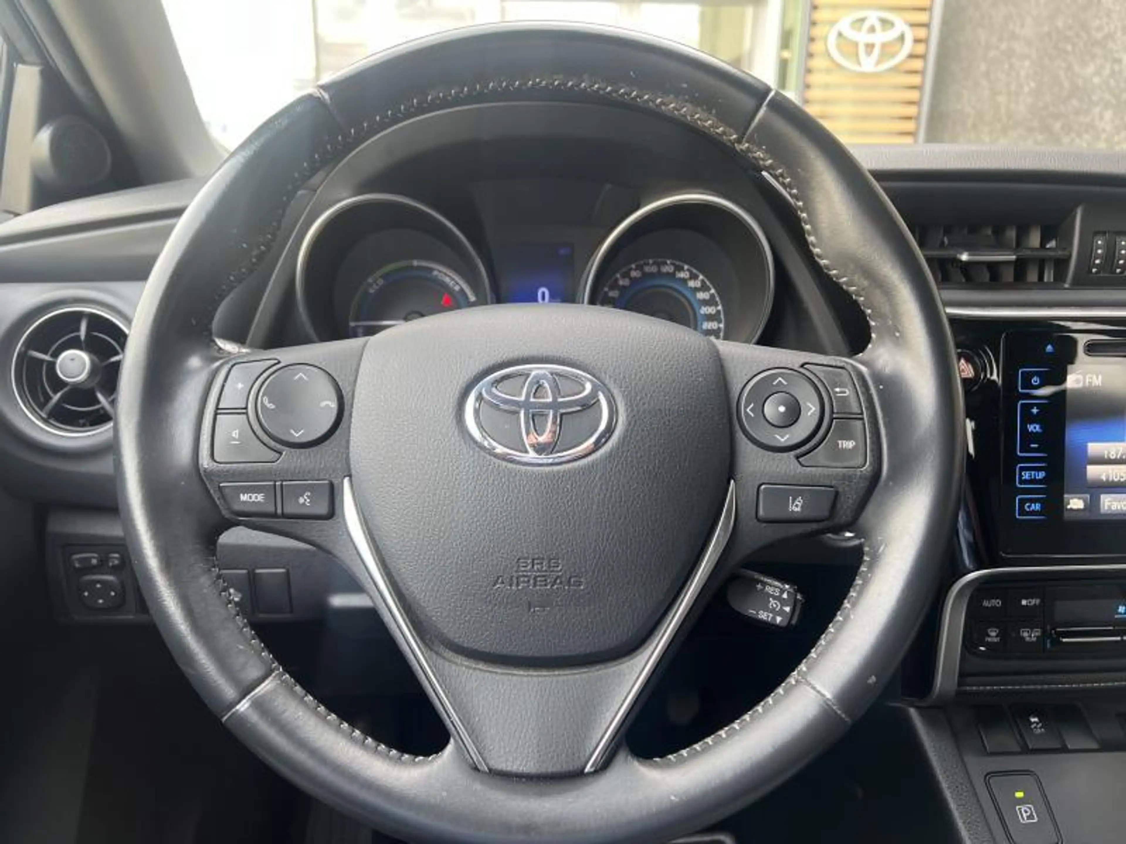 Toyota Auris 1.8 Hybrid Style + Trekhaak — photo 15