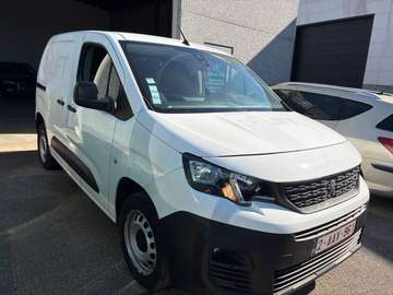 1.5 BlueHDi L1 STD Heavy Premium (EU6.2)