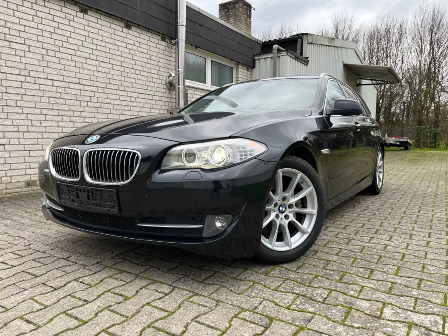 BMW 525 5 Touring 525d/Panorama/Head-Up/Leder Schwarz - 1