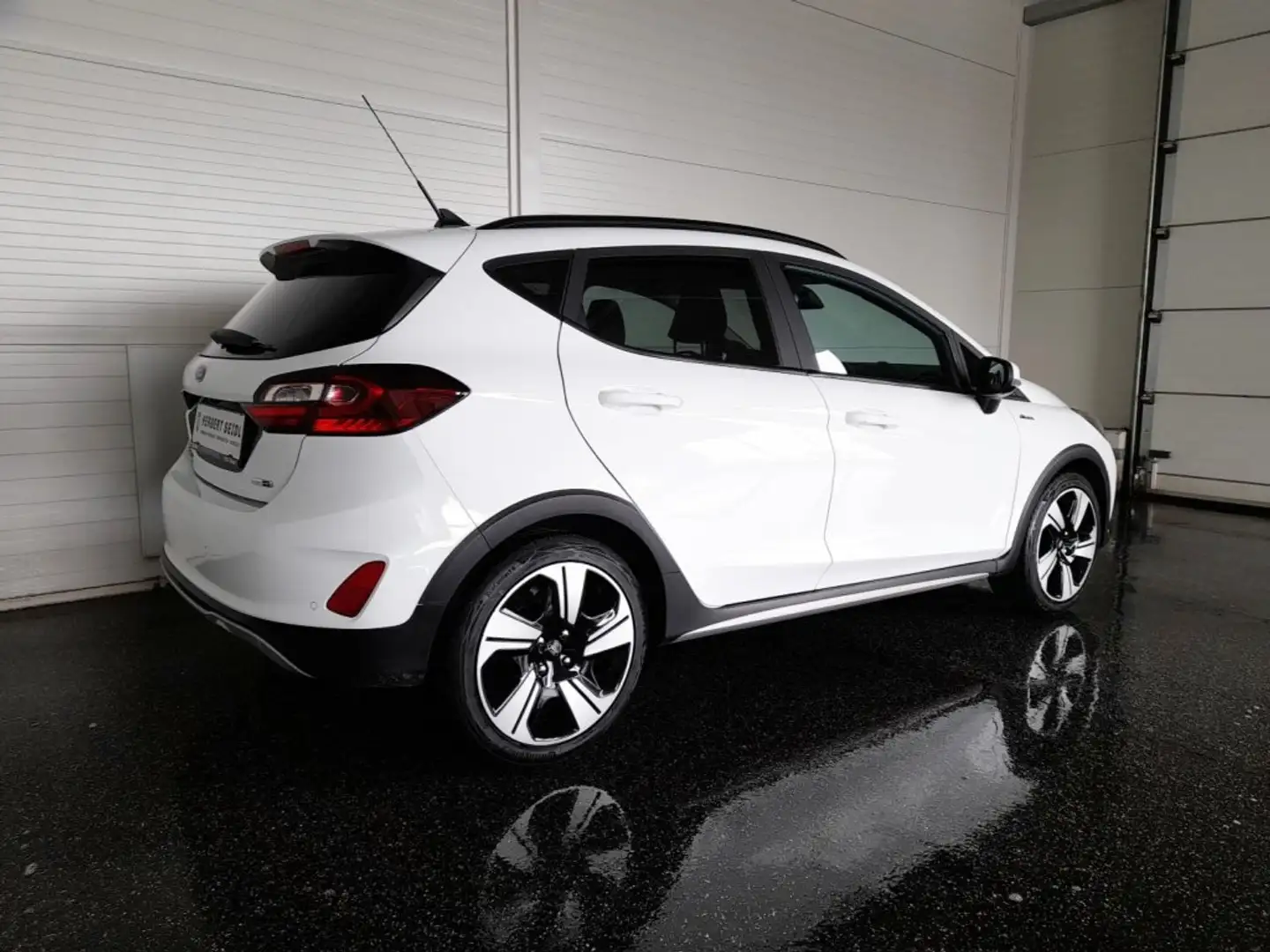 Ford Fiesta ACTIVE X 125 EcoBoost *VOLL LED / NAVI / 17 ZOLL / ACC / KAMERA / SPURHALTE- & TOTWINKELASSIST / SHZG* Weiß - 2