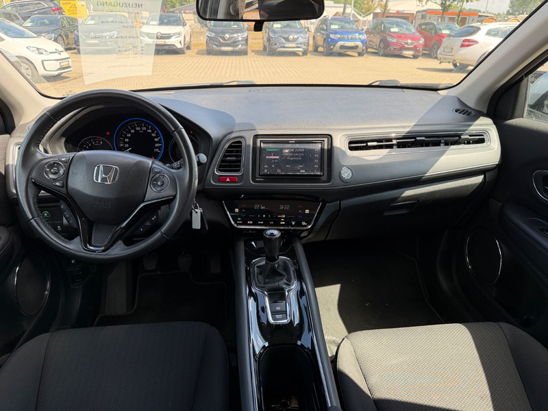 Honda HR-V 1.5 i-VTEC Elegance CVT — photo 9