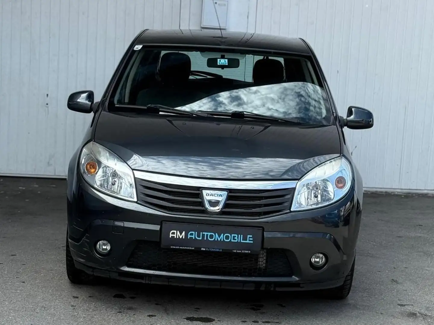 Dacia Sandero Sandero Lauréate 1,6 MPI 85 Grau - 1