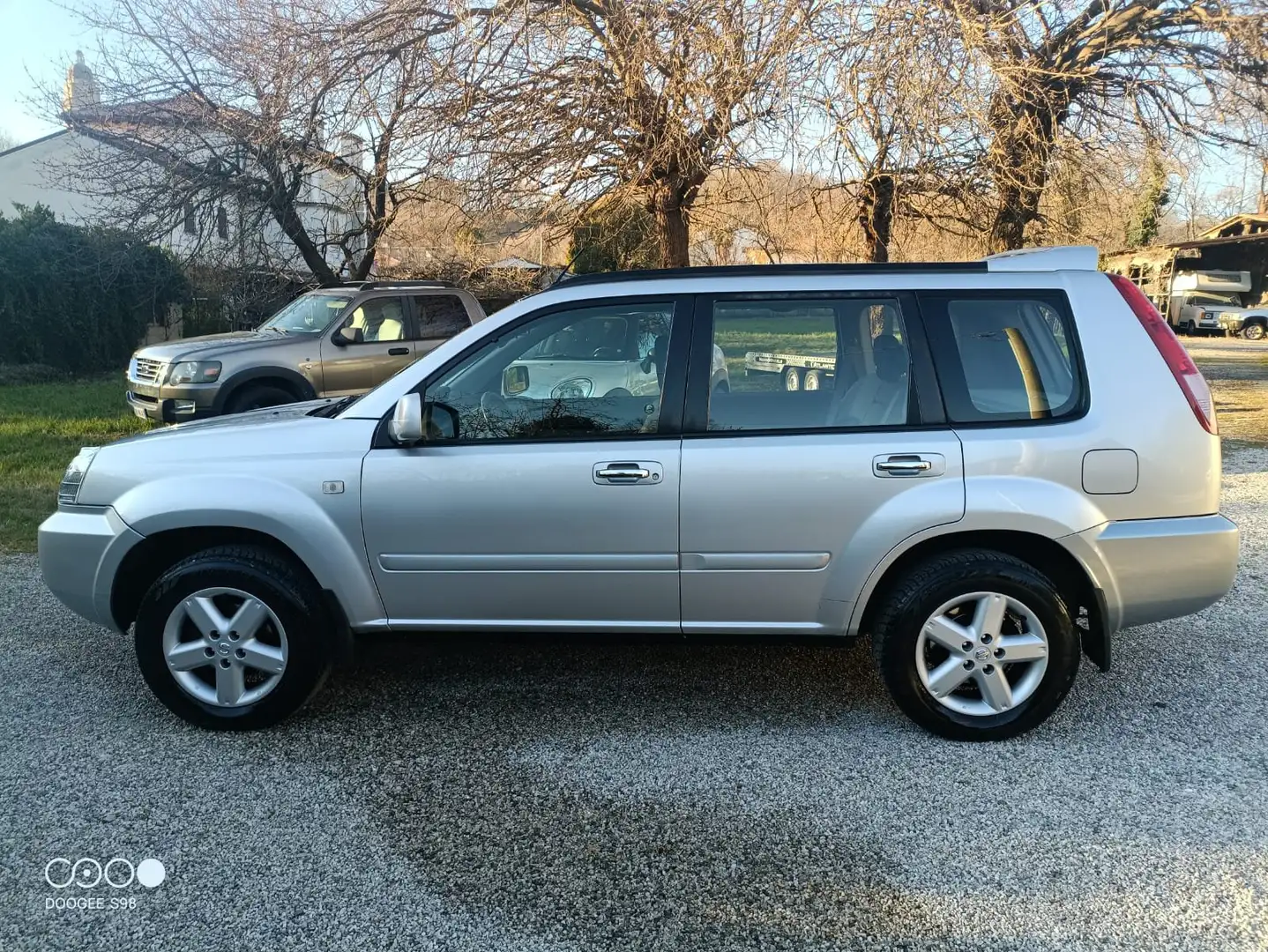 Nissan X-Trail 2.0 GPL 4x4 Cambio Automatico Grijs - 2