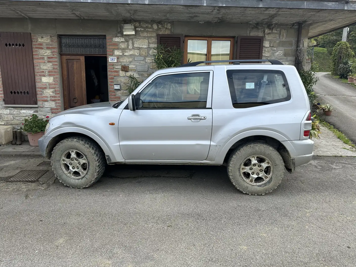 Mitsubishi Pajero 3p 3.2 tdi 16v di-d GLX - 2