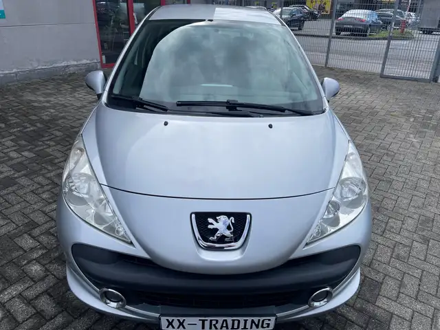 Peugeot 207 main image