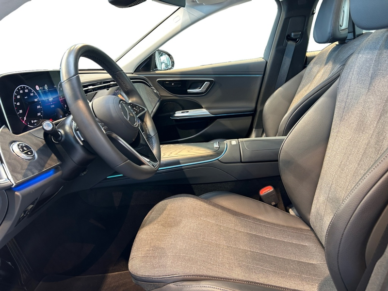 Mercedes-Benz E 220 d Avantgarde Avantgarde+MBUX+Pano+SHD+Wide — photo 9