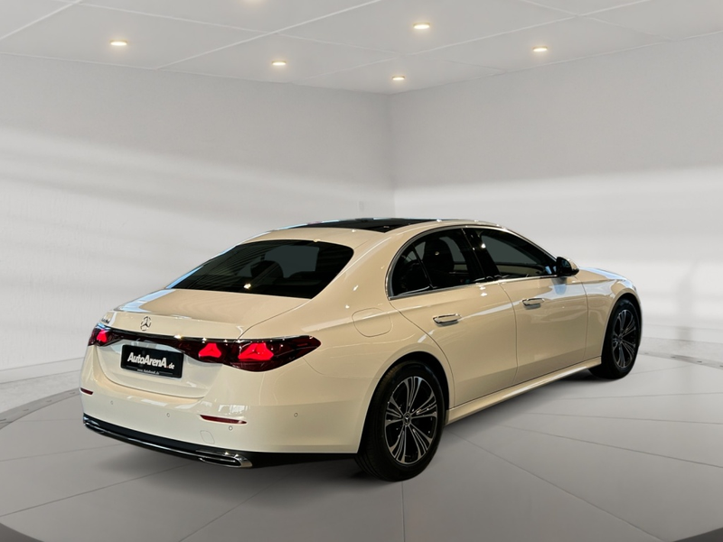 Mercedes-Benz E 220 d Avantgarde Avantgarde+MBUX+Pano+SHD+Wide — photo 4