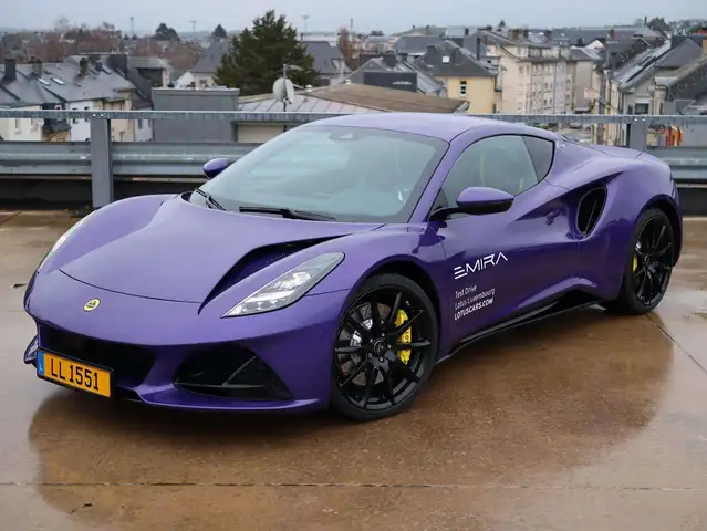 Lotus Emira V6 SE