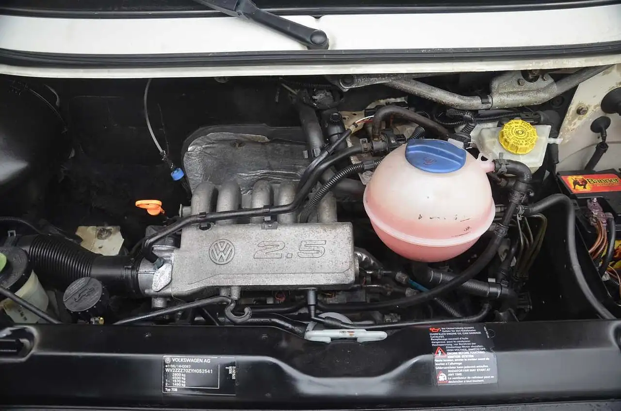 Volkswagen T4 Bus 2,5Benziner, Automatik, langer Radstand, foto 6