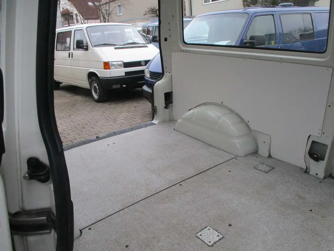 Volkswagen T4 Bus 2,5Benziner, Automatik, langer Radstand, foto 5