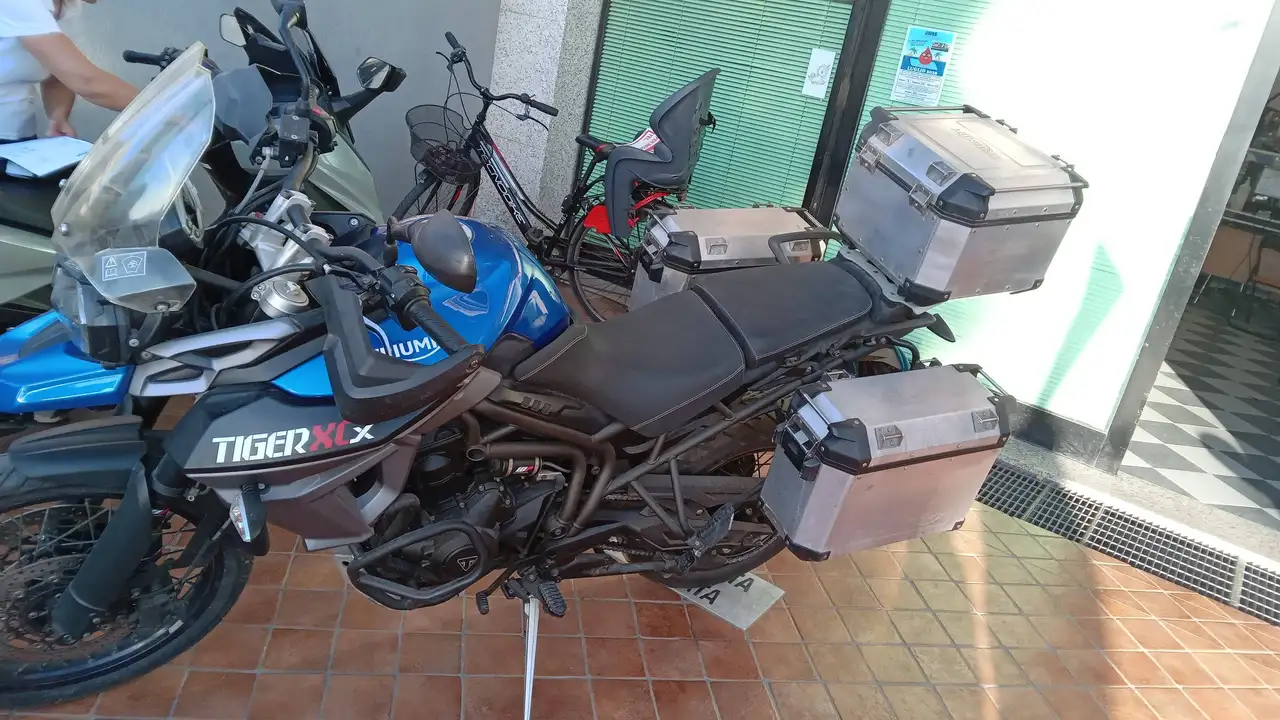 Triumph Tiger 800
