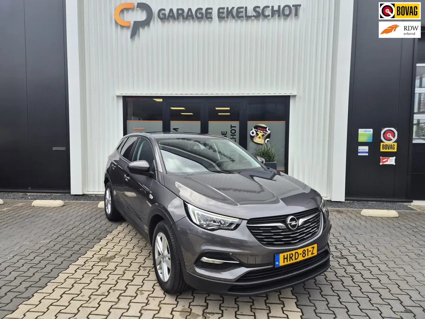 Opel Grandland X 1.2 Turbo Business Edition Gris - 1