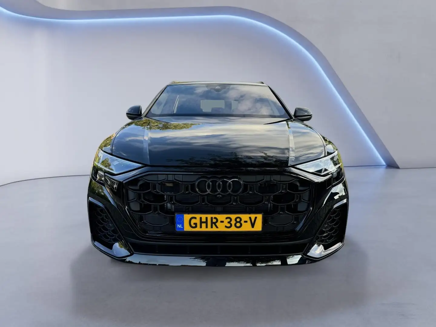 Audi Q8 55 TFSI e quattro Pro Line S / Pano / B&O / Servo Nero - 2
