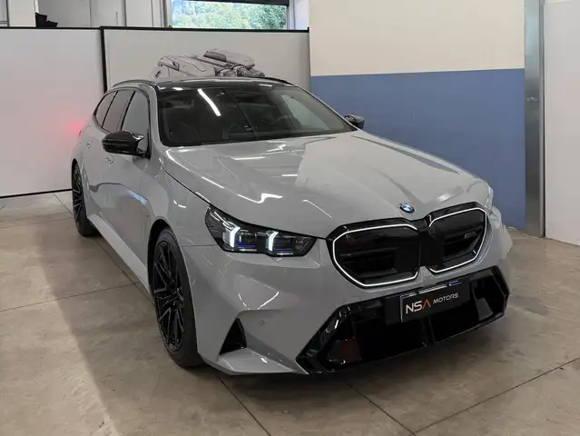 BMW M5 Touring 4.4 727cv auto