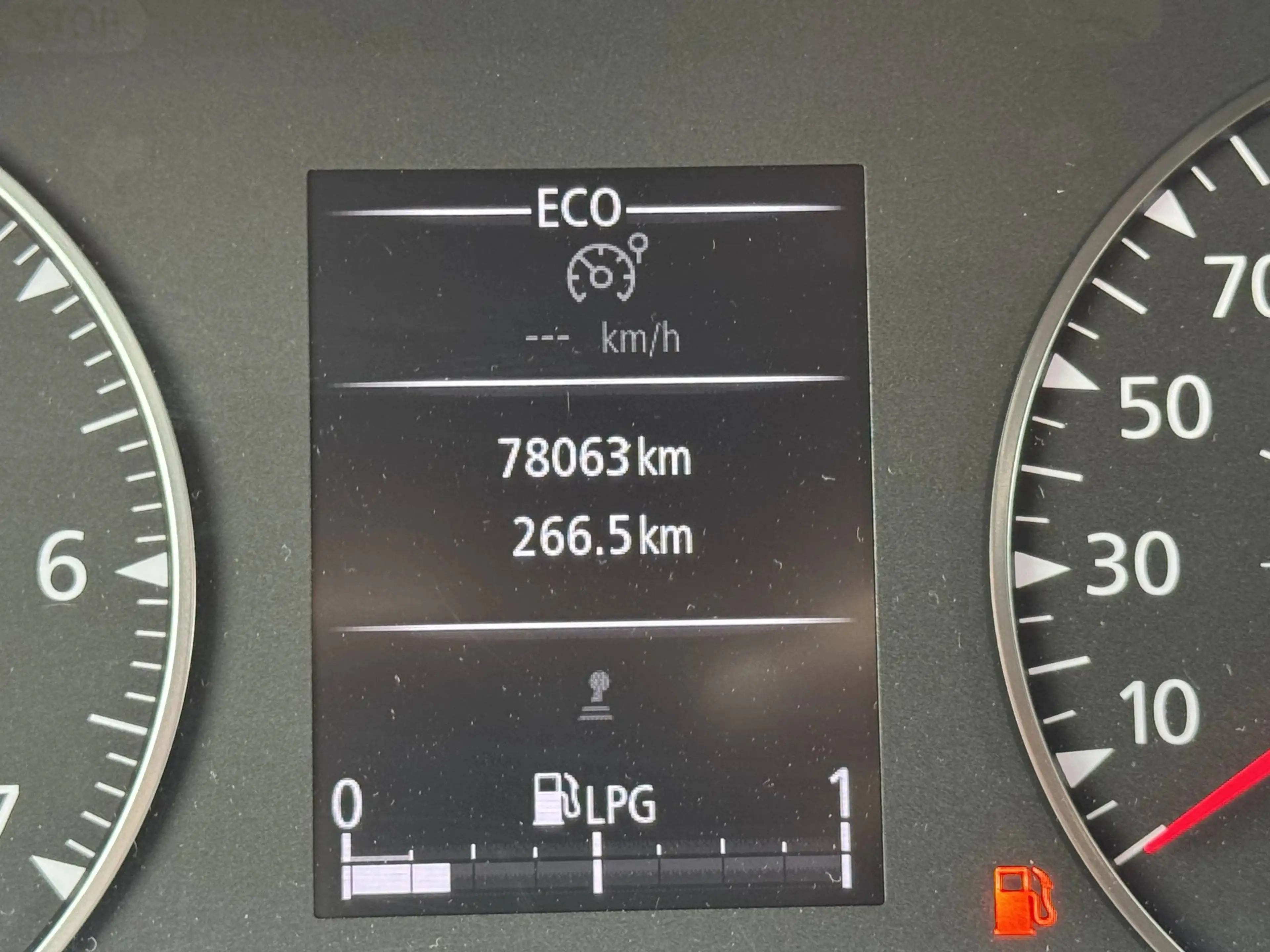 Dacia Duster CARPLAY / ZETELVERWARMING / 1STE EIGENAAR — photo 26