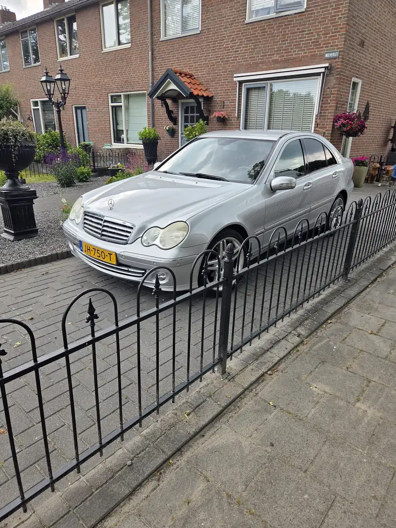 Mercedes-Benz C 200 K. Elegance Grijs - 1