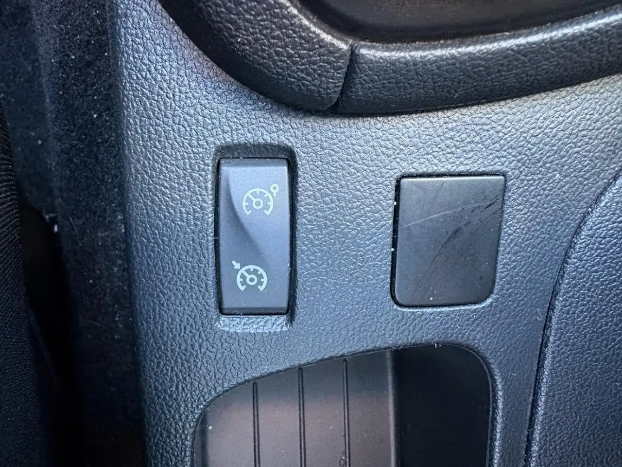 Renault Clio Citadine 5 portes — photo 13