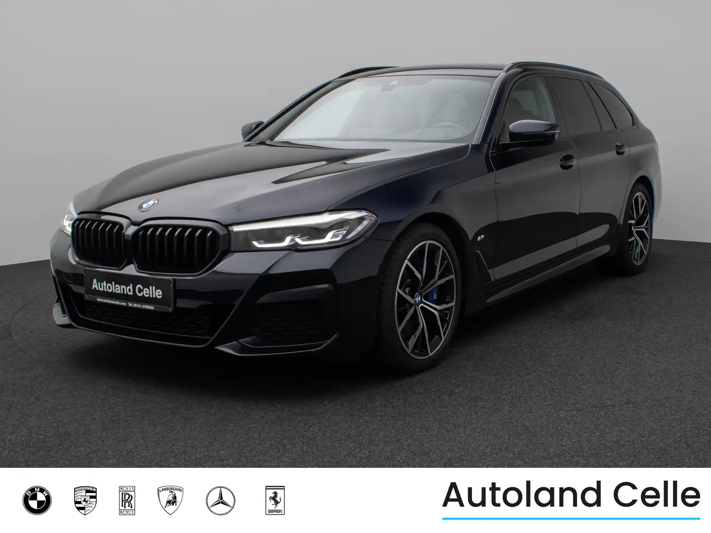 BMW 540 xD M Sport Panorama DAB B&W 4xKlima 19Zoll Schwarz - 1