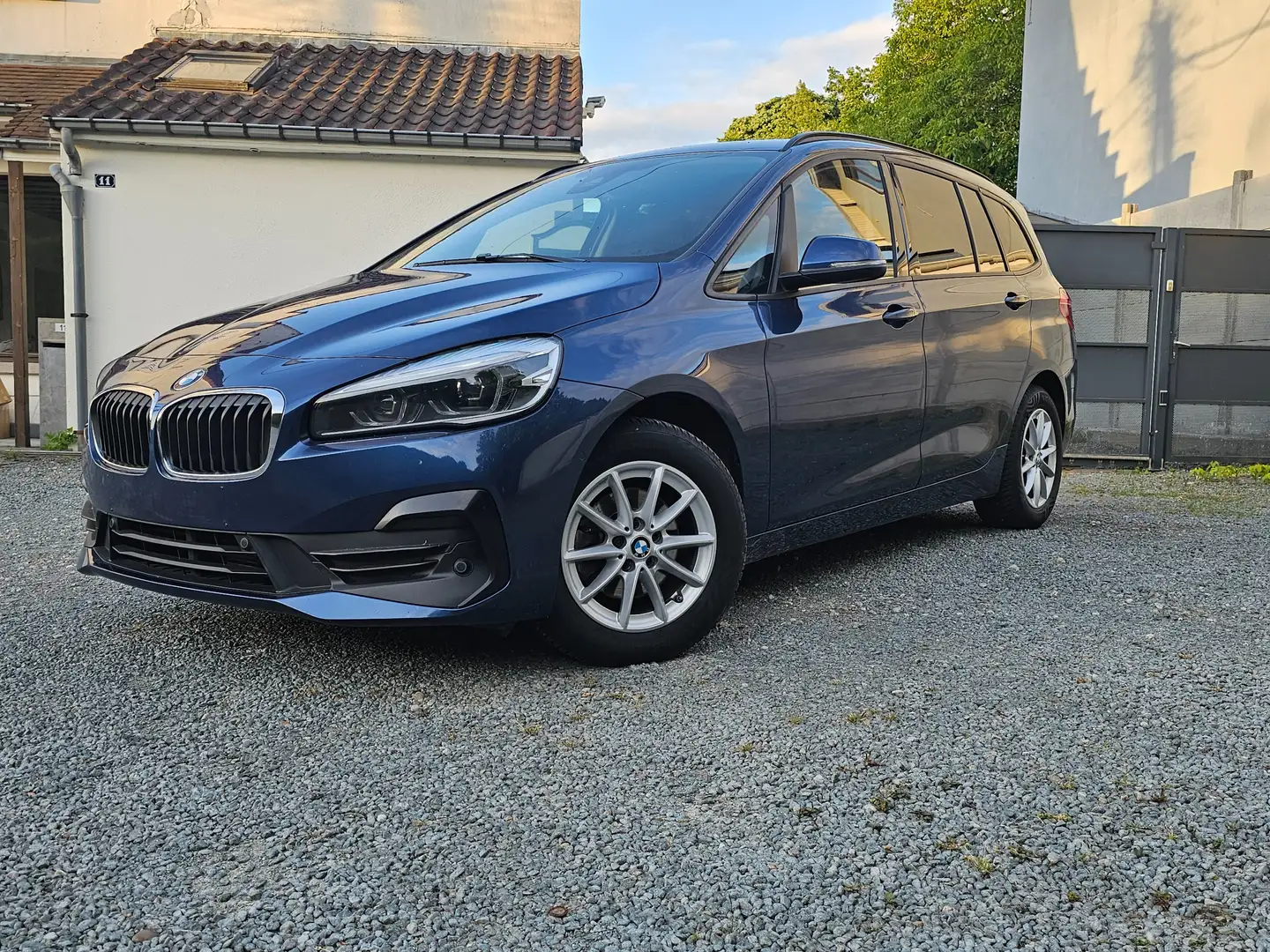 BMW 216 d Gran Tourer * 7PL* NAVI * LEDER * FULL *DAB Blauw - 2