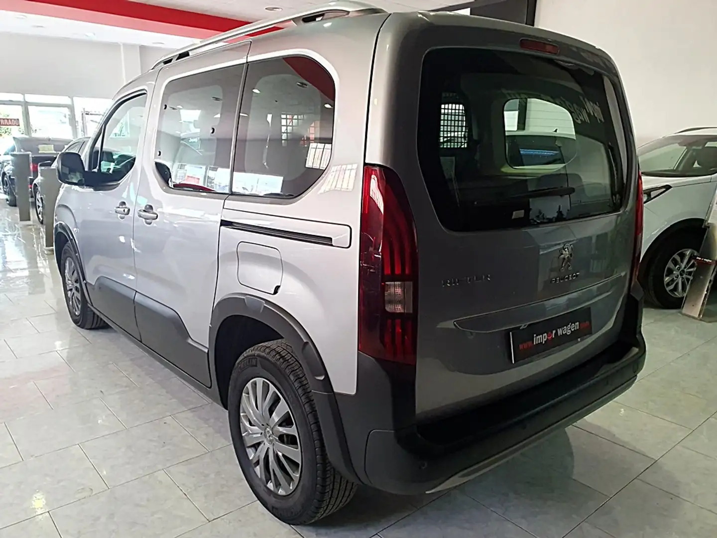 Peugeot Rifter 1.5BlueHDi S&S Standard Active Pack 100 Gris - 2
