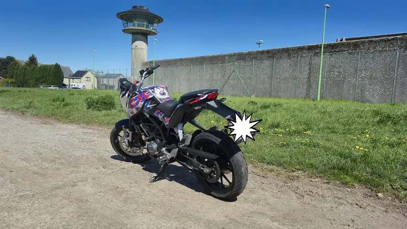 KTM 125 Duke - foto 2