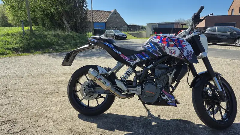 KTM 125 Duke - foto 5