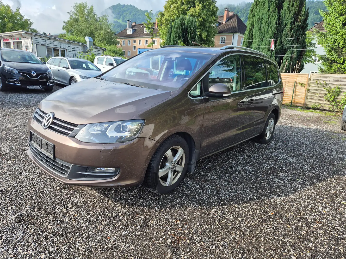 Volkswagen Sharan Highline BMT 2,0 TDI Sky 4Motion Braun - 1