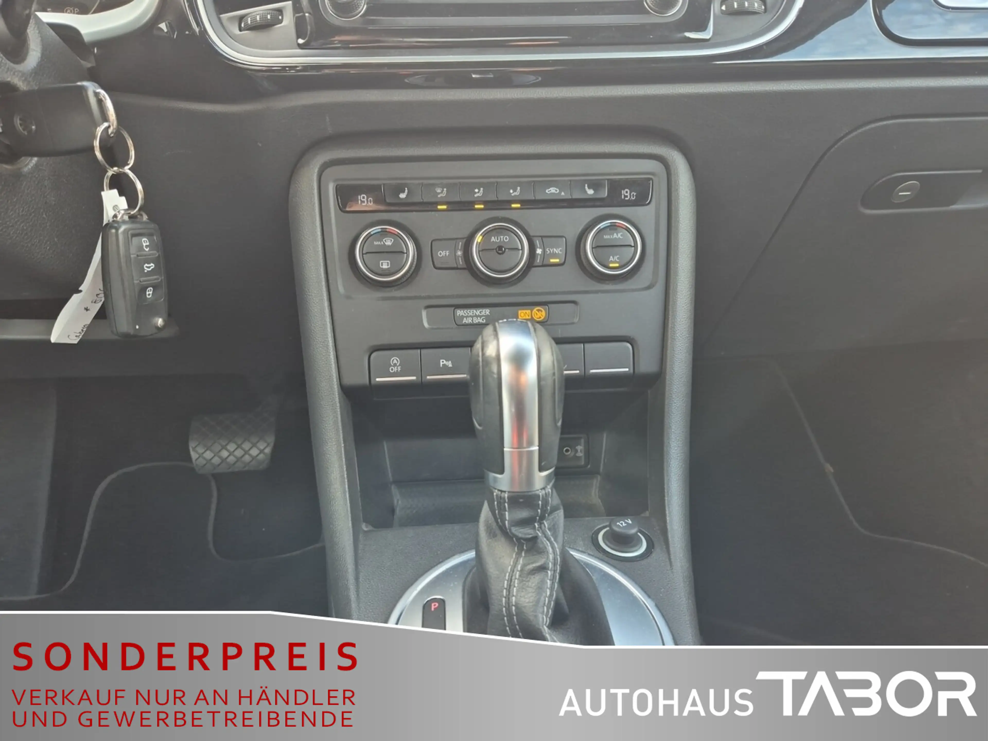 Volkswagen Beetle Cabriolet 1.4 TSI DSG Exclusive Design Xe — photo 8