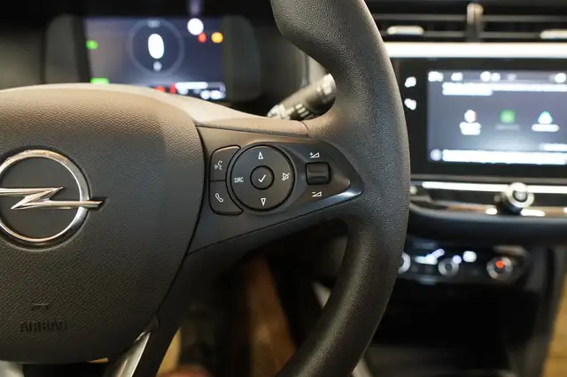 Opel Corsa-E view 24