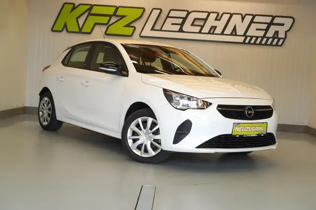 Opel Corsa-E view 3