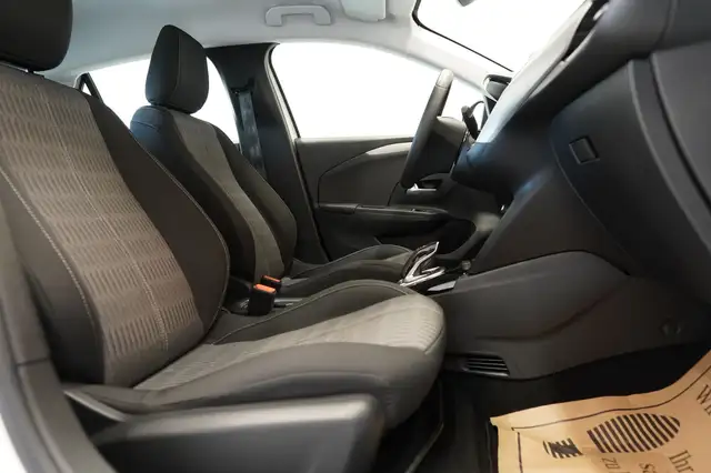 Opel Corsa-E view 18